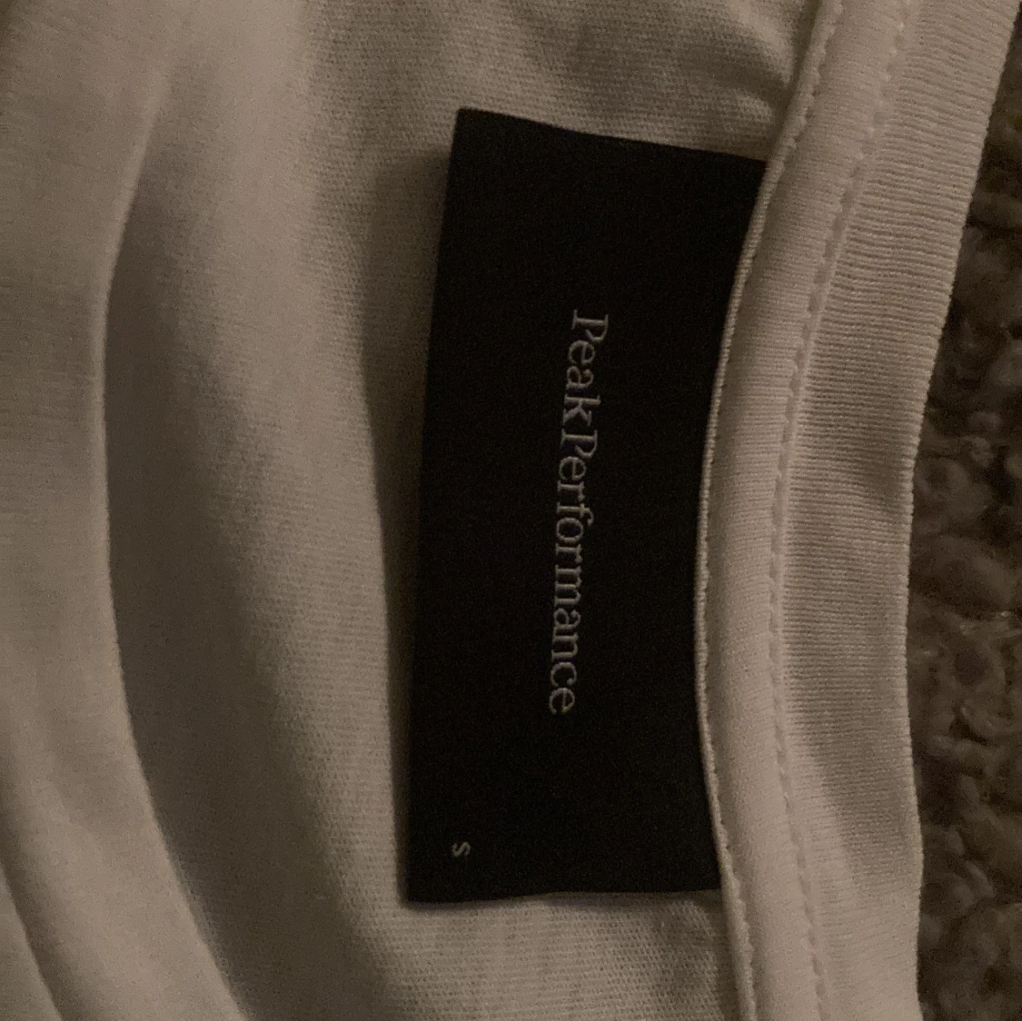 Vit t-shirt från Peak Performance - 90