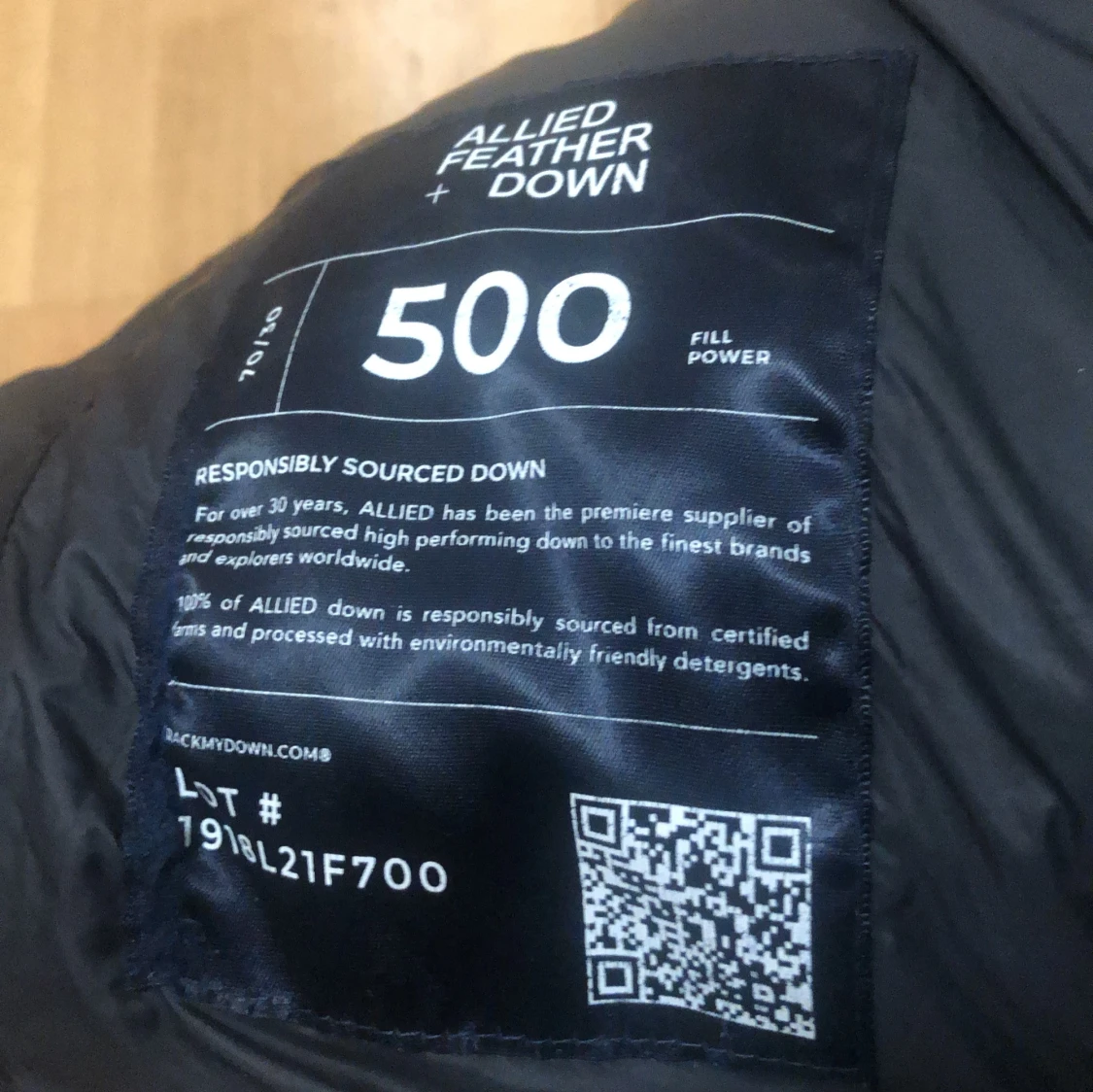 Svart dunjacka från Sail Racing - 92