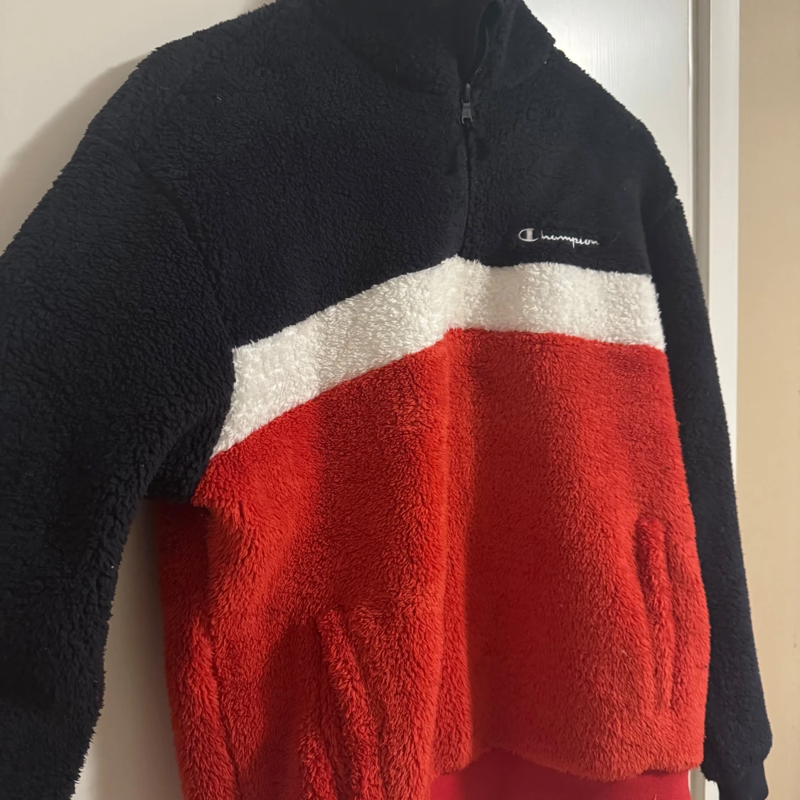 Färgglad fleecejacka från Champion