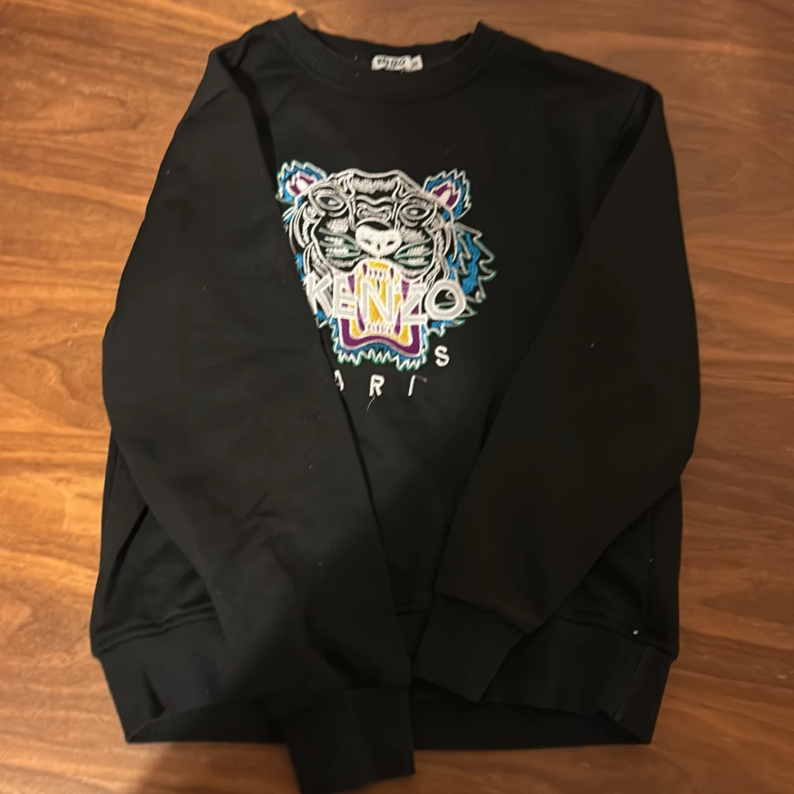 Svart sweatshirt från Kenzo - 90