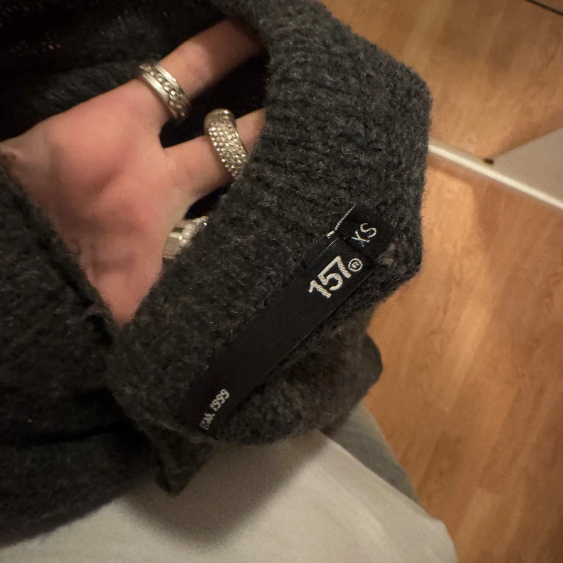 Mörkgrå stickad tröja från 157 - 91