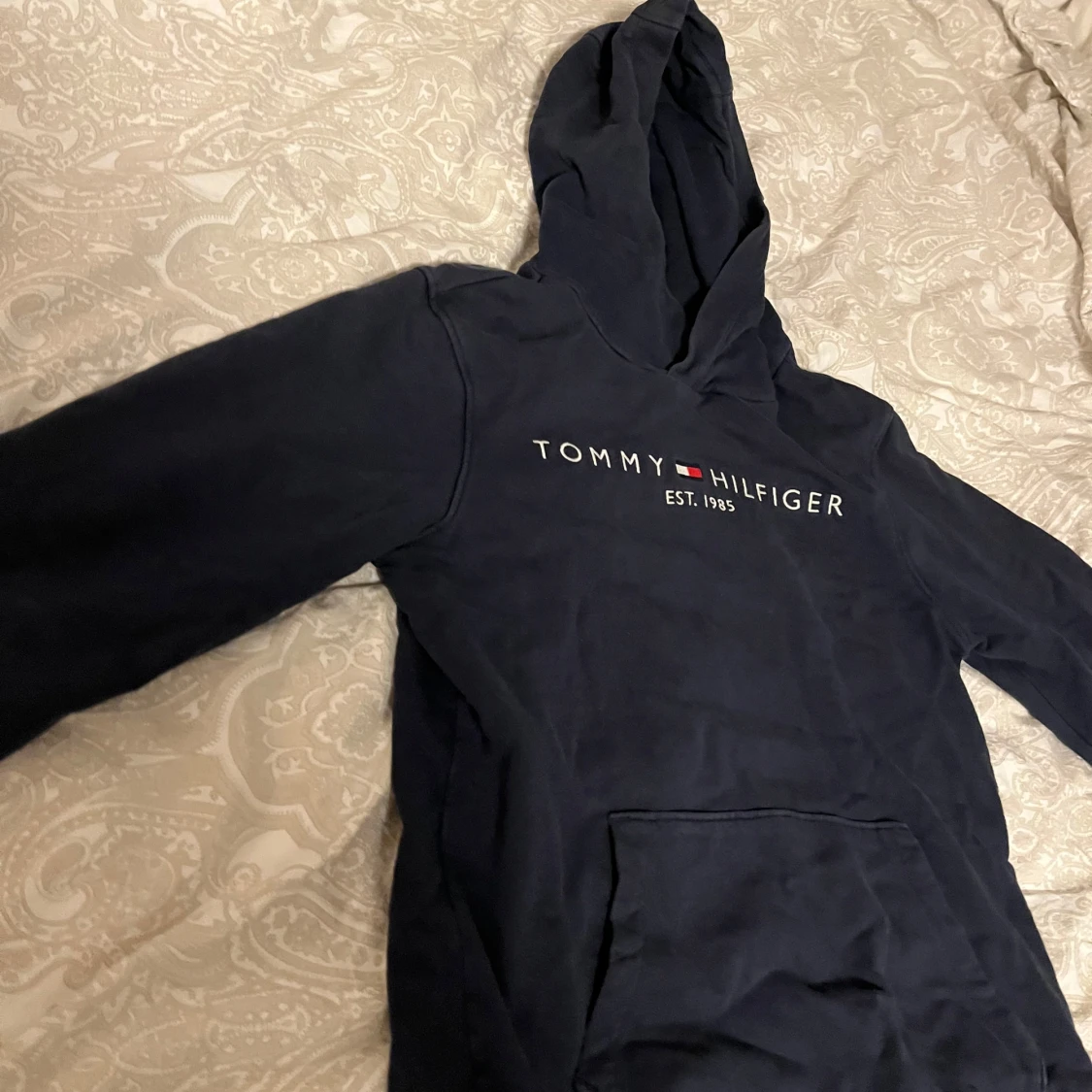 Mörkblå hoodie från Tommy Hilfiger - 90