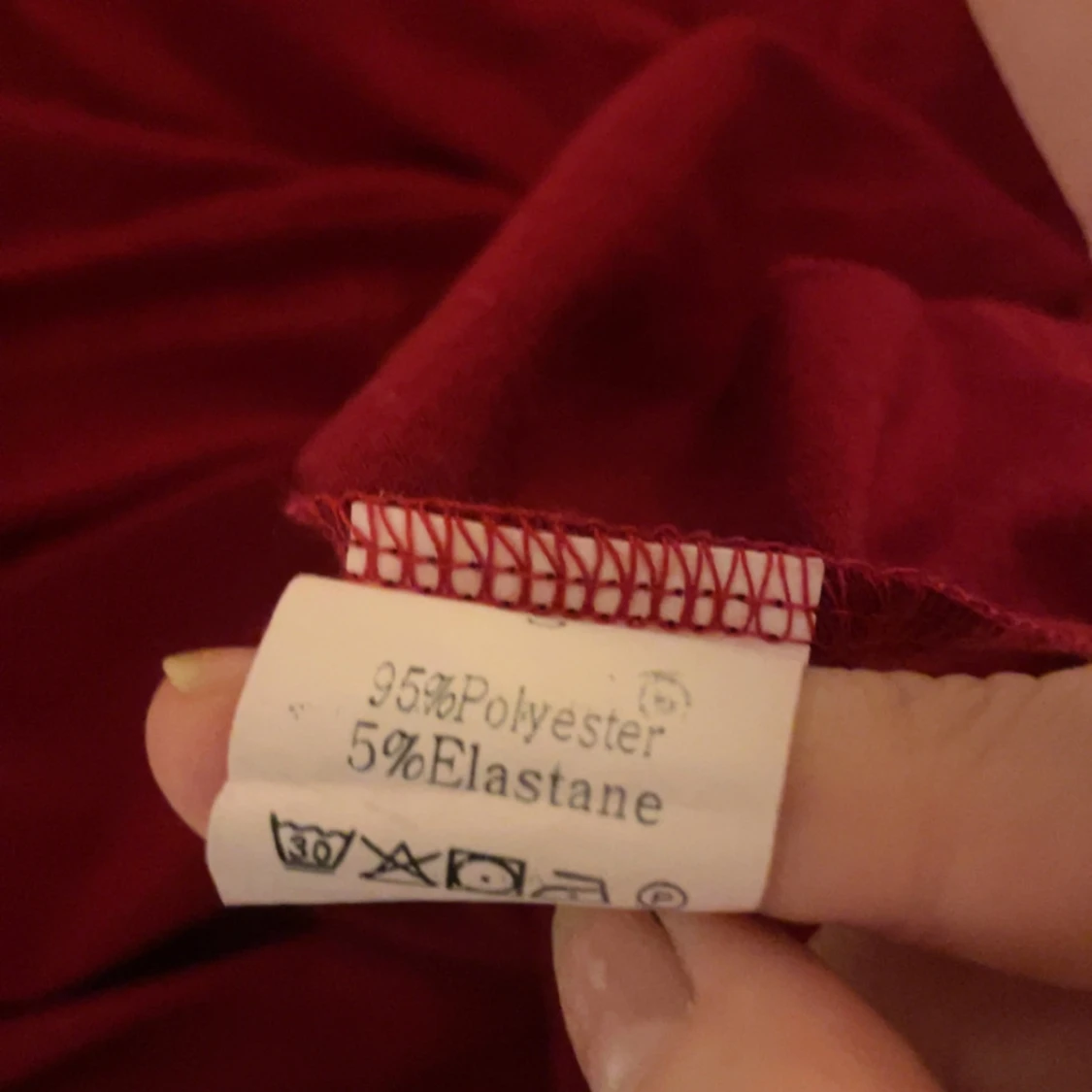 Röd långärmad tröja - 93