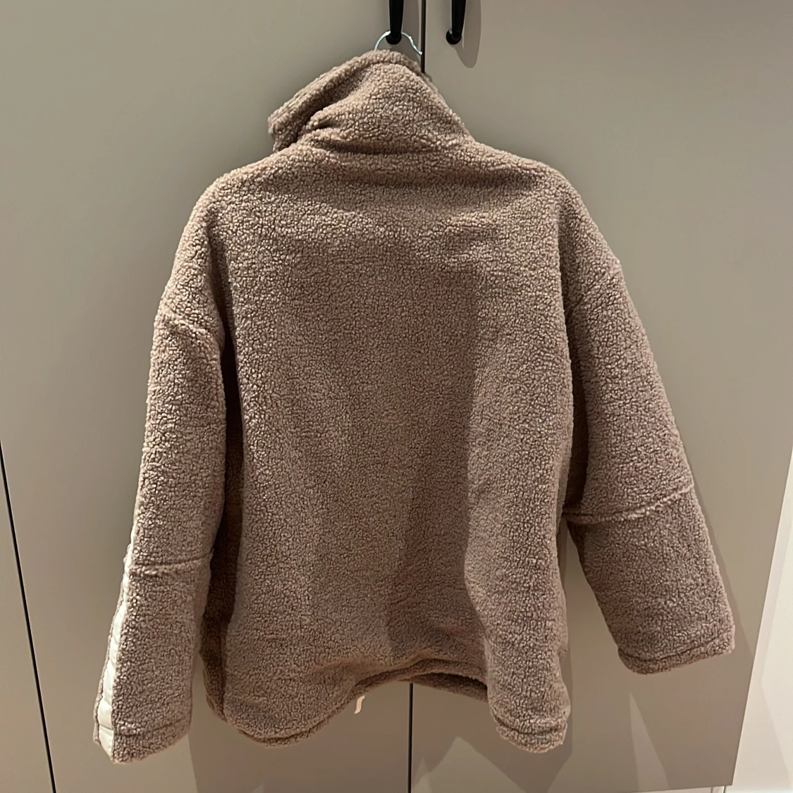 Slutsåld teddy jacka - 91