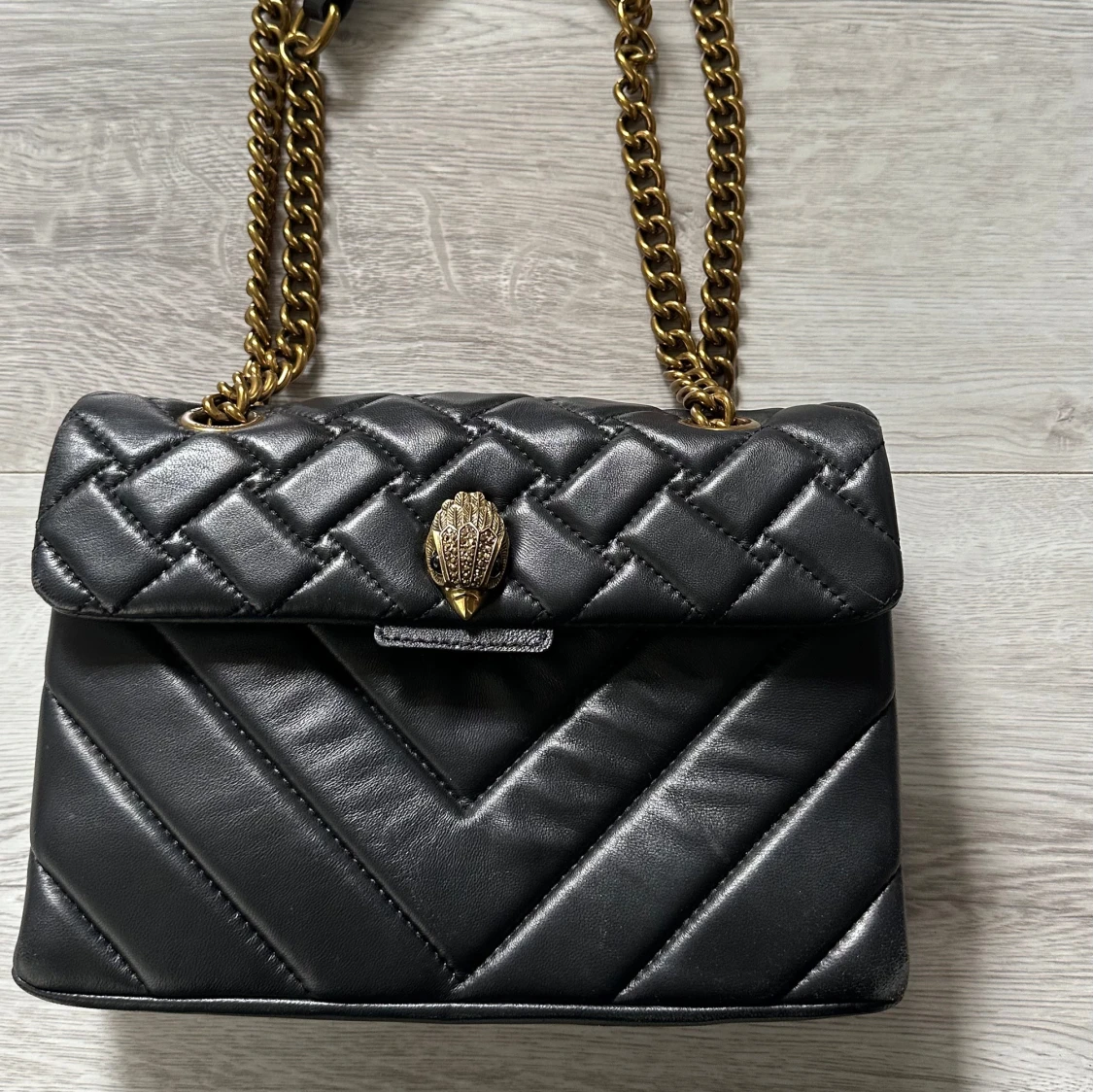 Kurt geiger guld  - 91