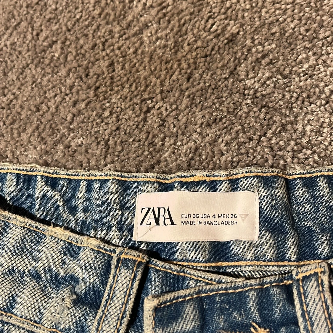 Blå jeansshorts från Zara - 1