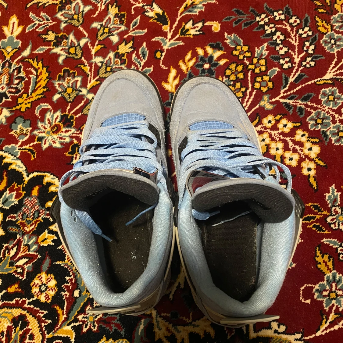 Jordan 4 UNC  - 4