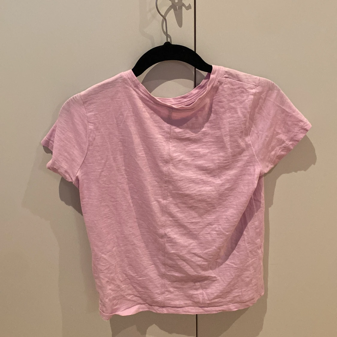 Två rosa t-shirts - 2