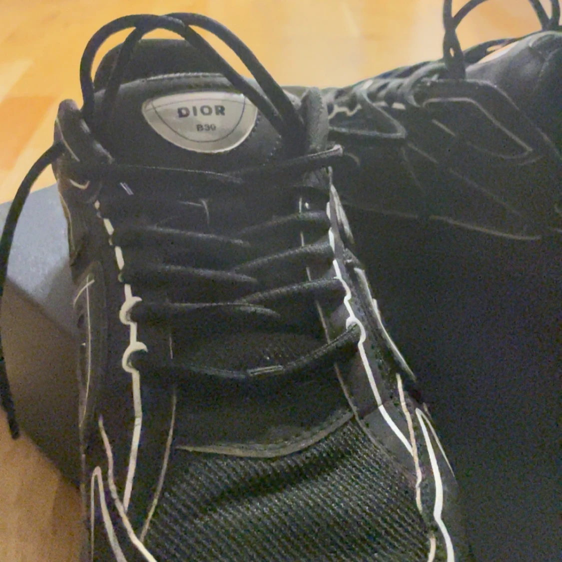 Svarta sneakers från Dior - 1
