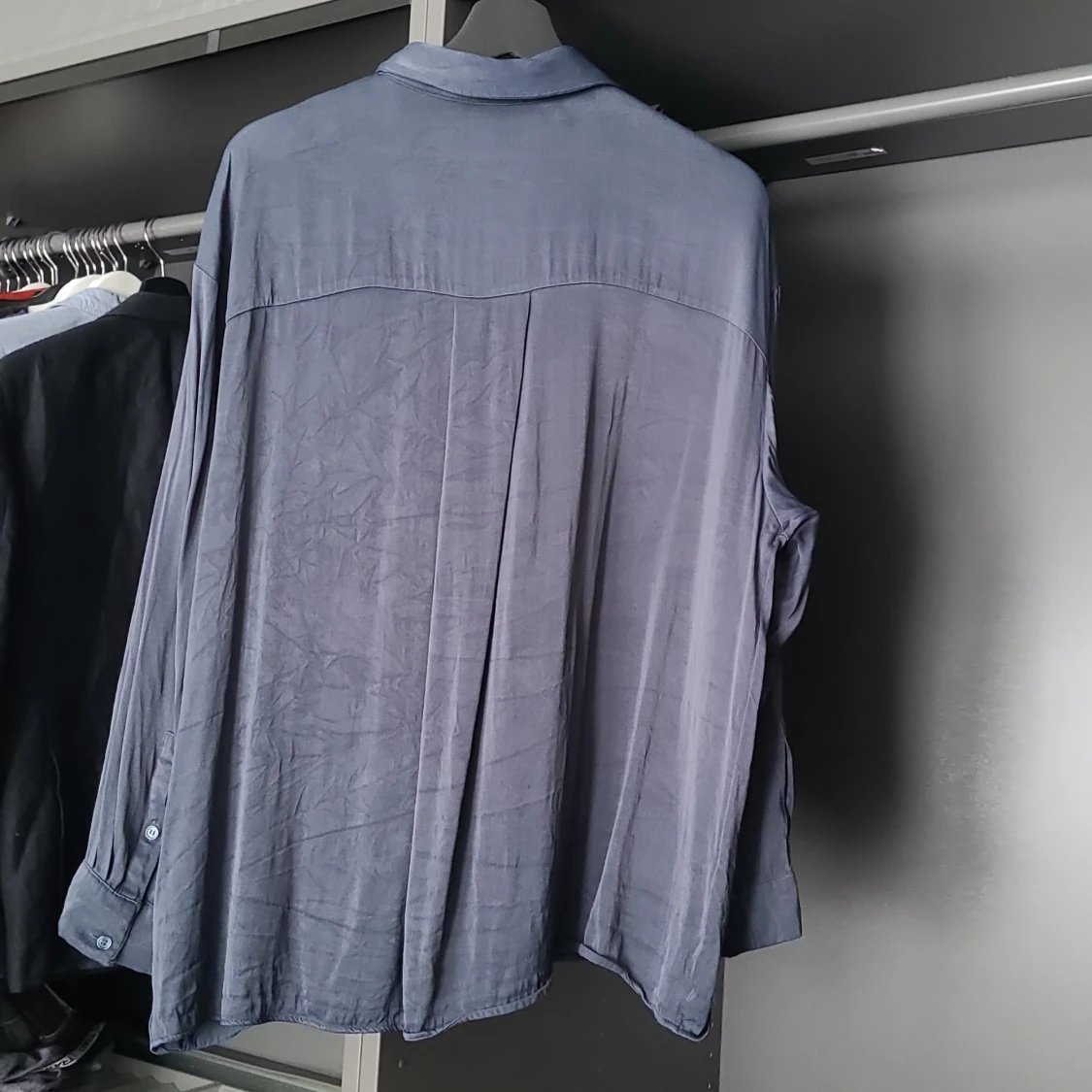 Oversize skjorta från Weekday - 3