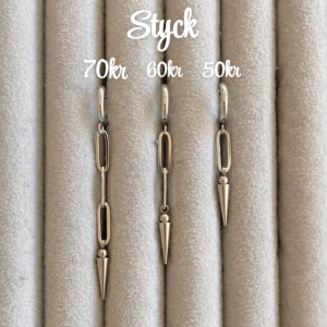 Örhängen  - Frakt 22kr 