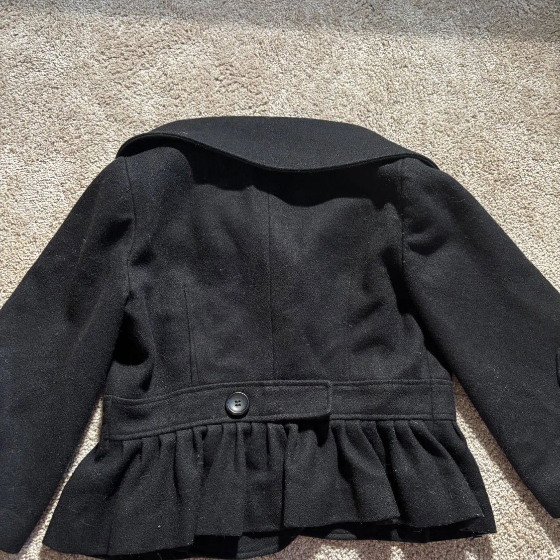 Svart trekvarts ärmad kappa från Monnari - 2