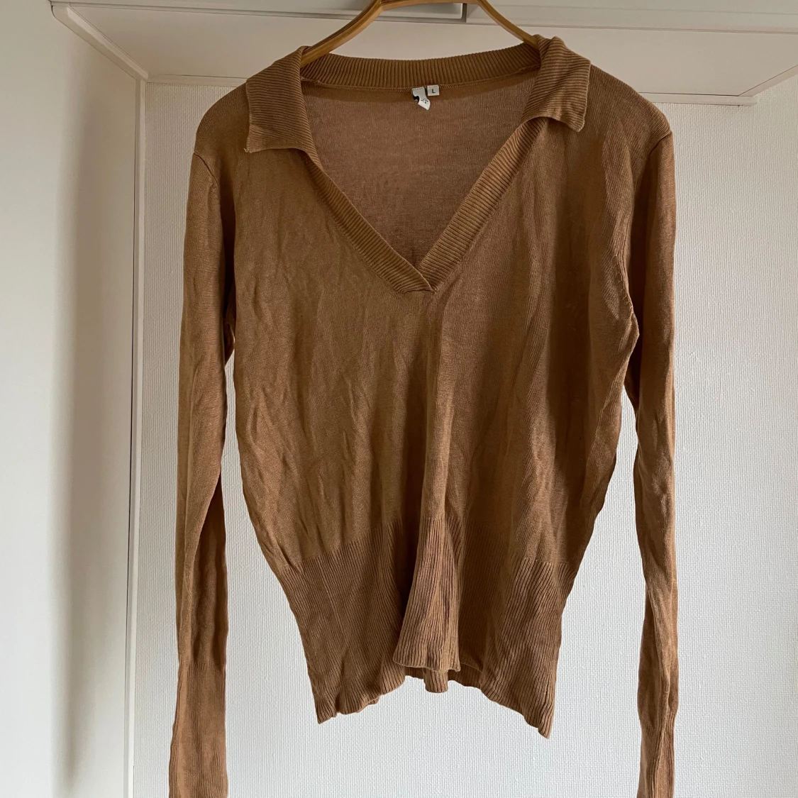 Brun tröja från NLY Trend L oanvänd