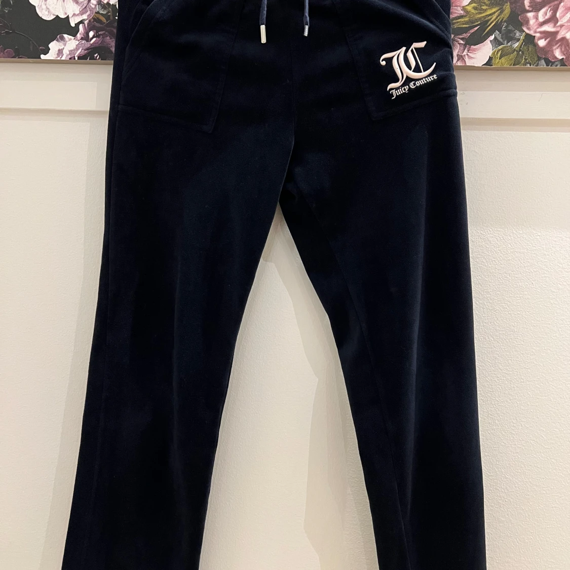 Svarta mjukisbyxor från Juicy Couture 9/10