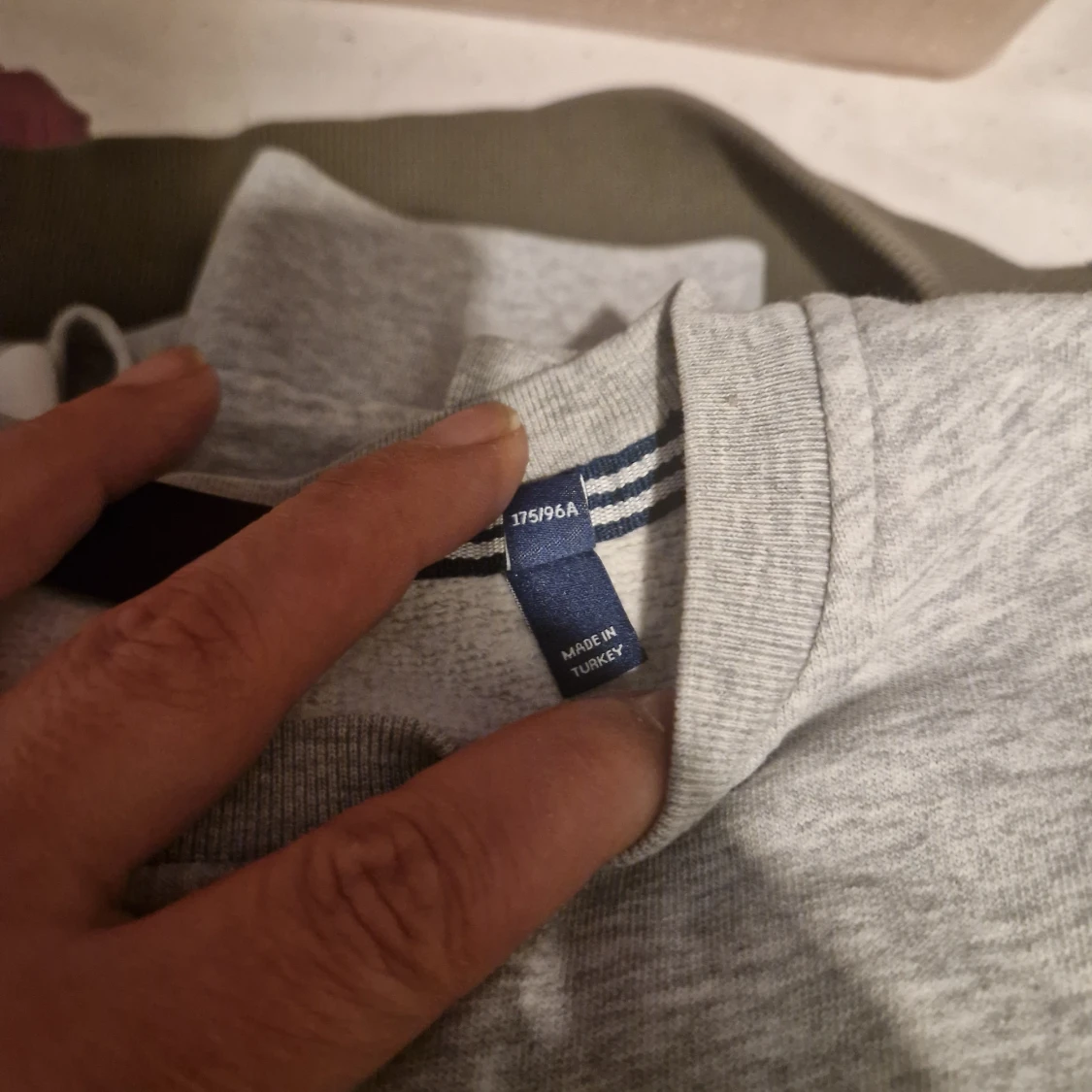 Grå sweatshirt från GANT - 90