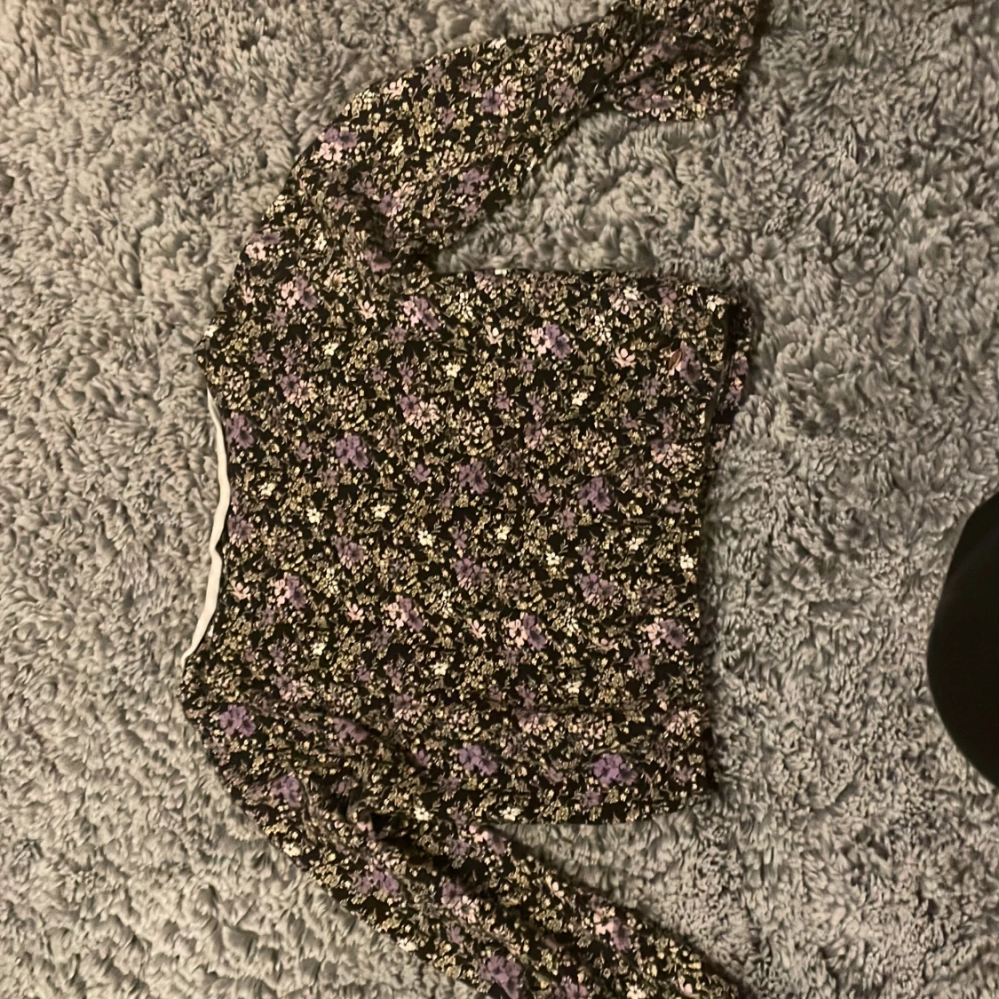 Blommig långärmad topp