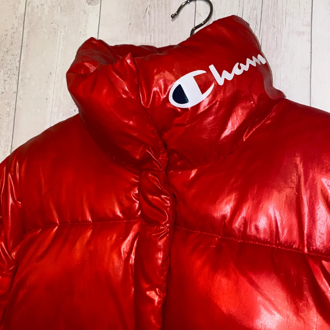 Röd pufferjacka från Champion - 93