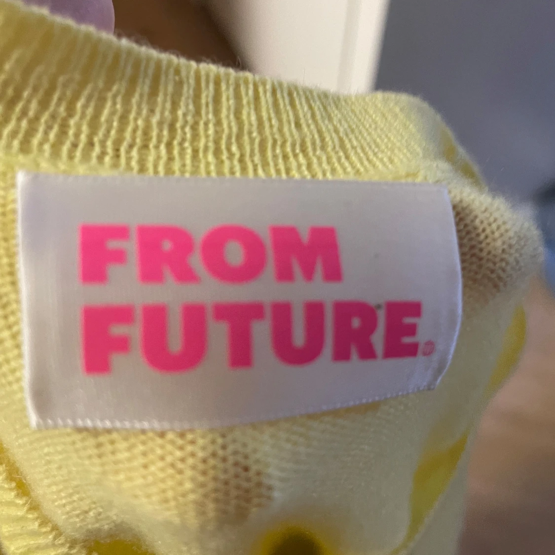 Gul tröja från From Future - 91