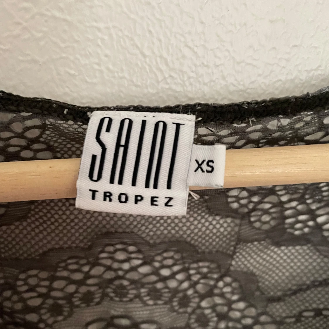 Grå spetsblus från Saint Tropez - 91