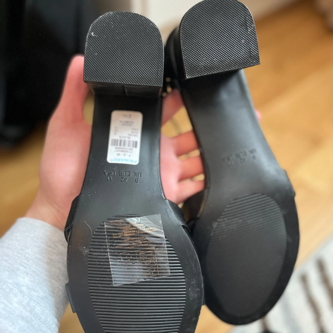 Svarta sandaler från Primark - 91