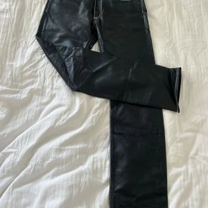 Eytys byxor  - Svarta byxor från eytys.