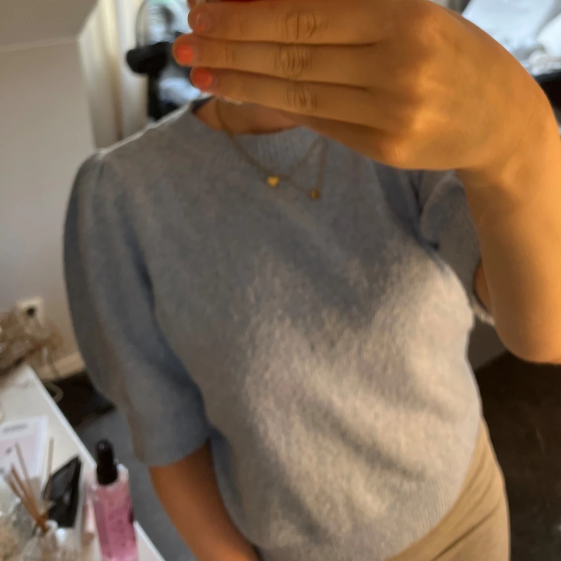 Stickad tshirt med puffärmar  - 90