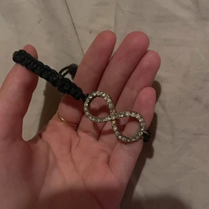 Armband - sparsamt använd 