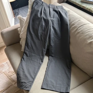 Kostymbyxor  - Använda 1 gång. 