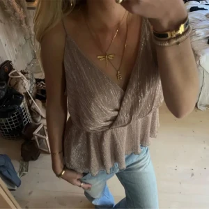 Topp - Topp från Gina tricot