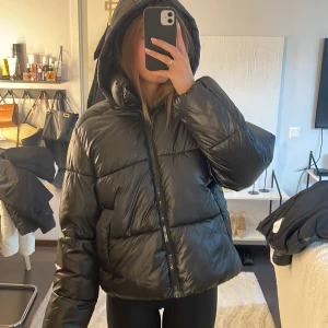 Dunjacja - Populär dunjacka från hm från i vintras, använd Max 5 gånger så som ny 🥰 