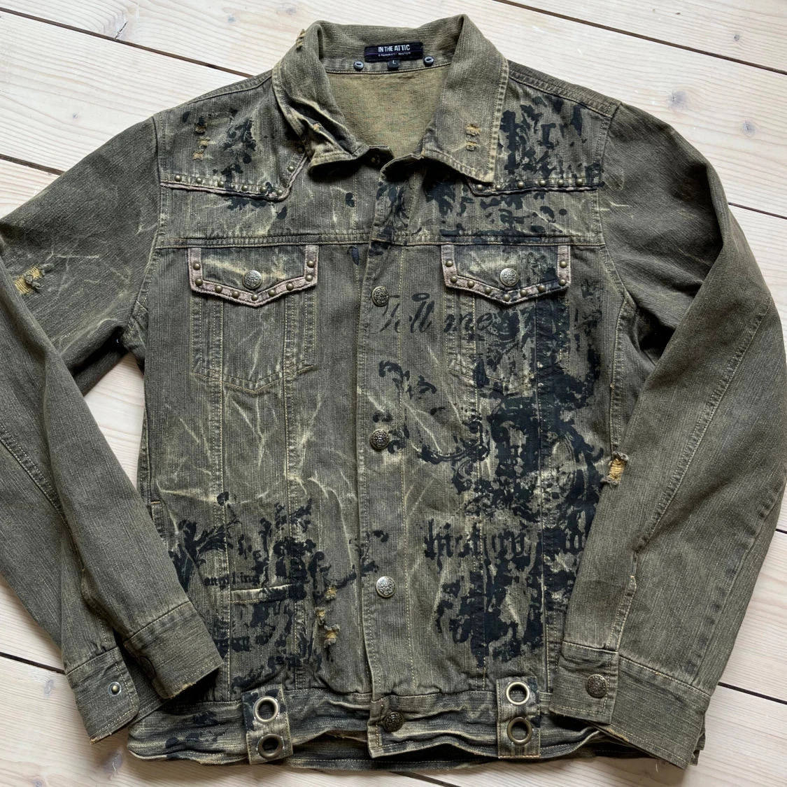 In The Attic Militärgrön Jacka