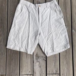 Linneshorts - Shorts i linneblandning 