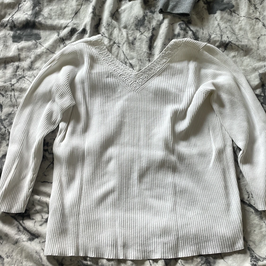 Vit ribbad tröja från Ralph Lauren - 90