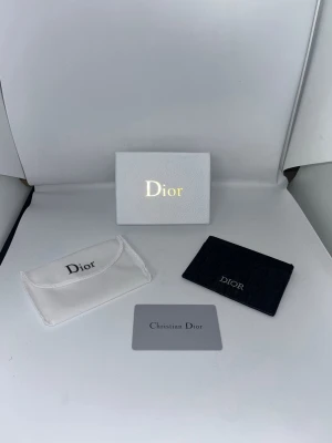 D Cardholder Black - Brand new black cardholder