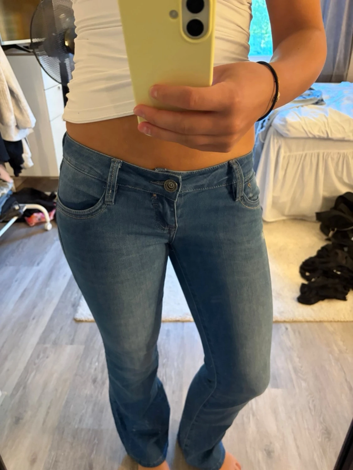 Blå lågmidjade bootcut jeans  - 1