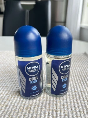 Nivea deodorant herr - Herrdeodorant från Nivea. Doften ’Cool Kick’.   Självklart oanvända.