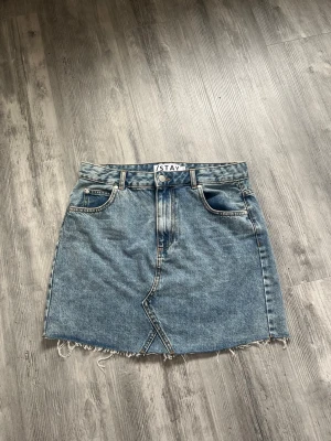 Jeanskjol - Jättefin jeanskjol från Stay, nästan aldrig använd! Storlek M🥰 