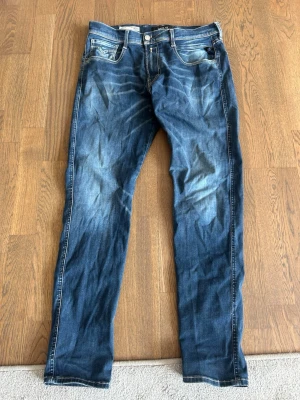 Replay jeans anbass - Replay jeans, modell anbass i bra skick. Storlek: Waist 32, Lenght 30