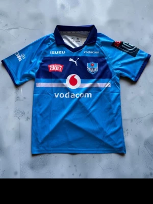 Bulls Rugbytröja, alla storlekar  - Säljer en Bulls Rugbytröja | Skick 10/10 med tags på | Storlekar: Small, Medium, Large, XL, XXL |