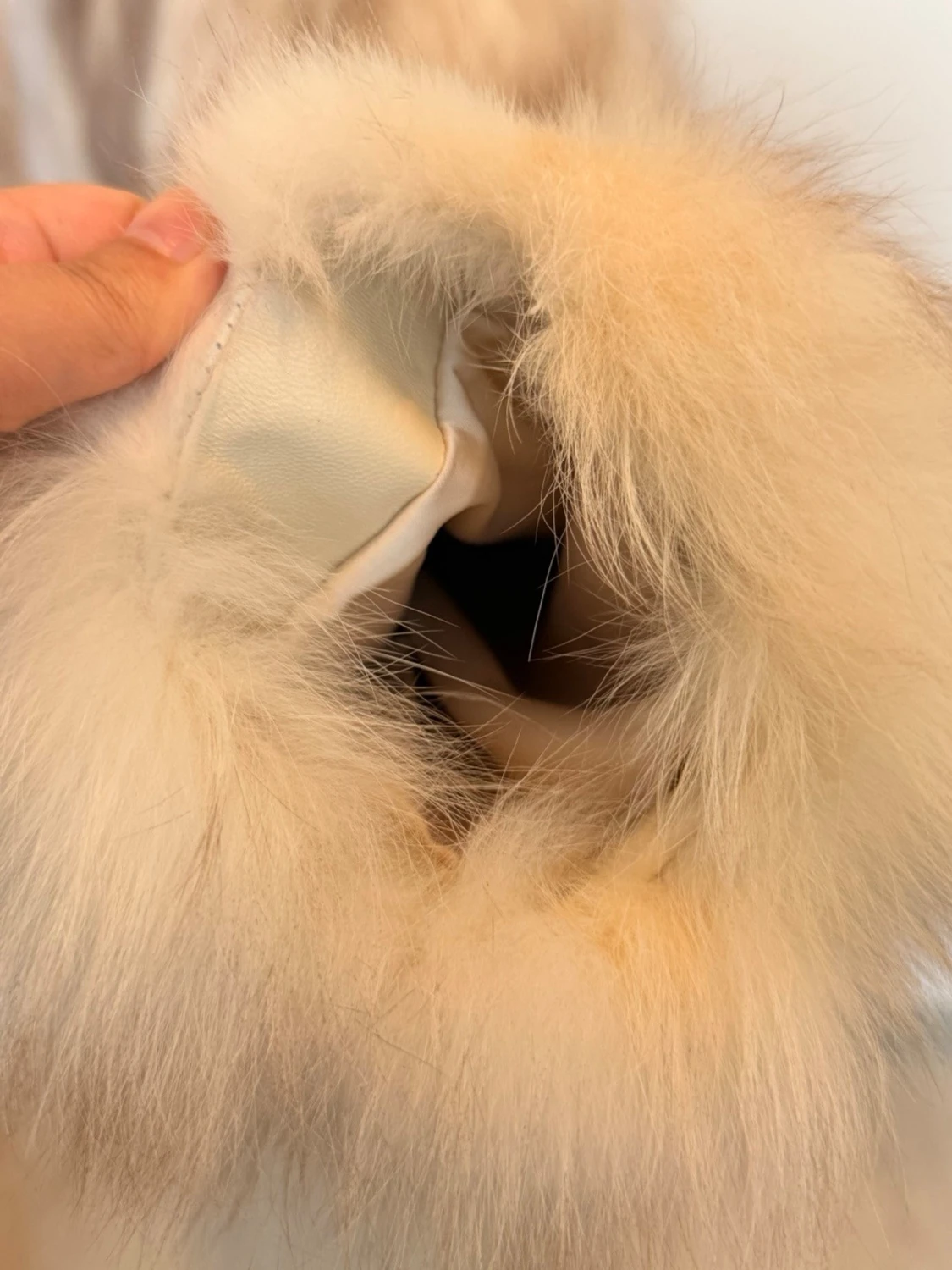 Beige pälsjacka från Coco Limited - 4