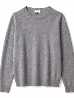 Acne Studios Grå Stickad Tröja / Knit Sweater - Grå stickad tröja från Acne Studios i minimalistisk och tidlös design. Klassisk rund hals, ribbade avslut och en väldigt lättmatchad grå melerad färg. Fint begagnat skick med 2-3 små hål i armhåla/bak/fram inget som syns tydligt.  Perfekt till jeans eller kostymbyxor och fungerar både casual och mer dressat.  📦 Snabb frakt 💬 Bud välkomnas ♻️ Fler Acne Studios och märkesplagg finns på profilen 