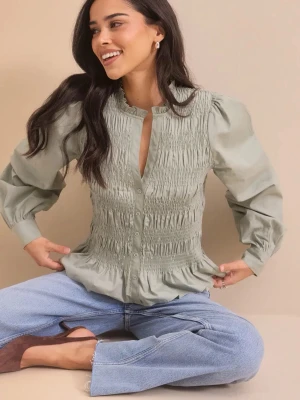 Grön blus/topp - En jättefin grön blus/topp från bubbleroom i ny skick. Är i storlek S men passar även M