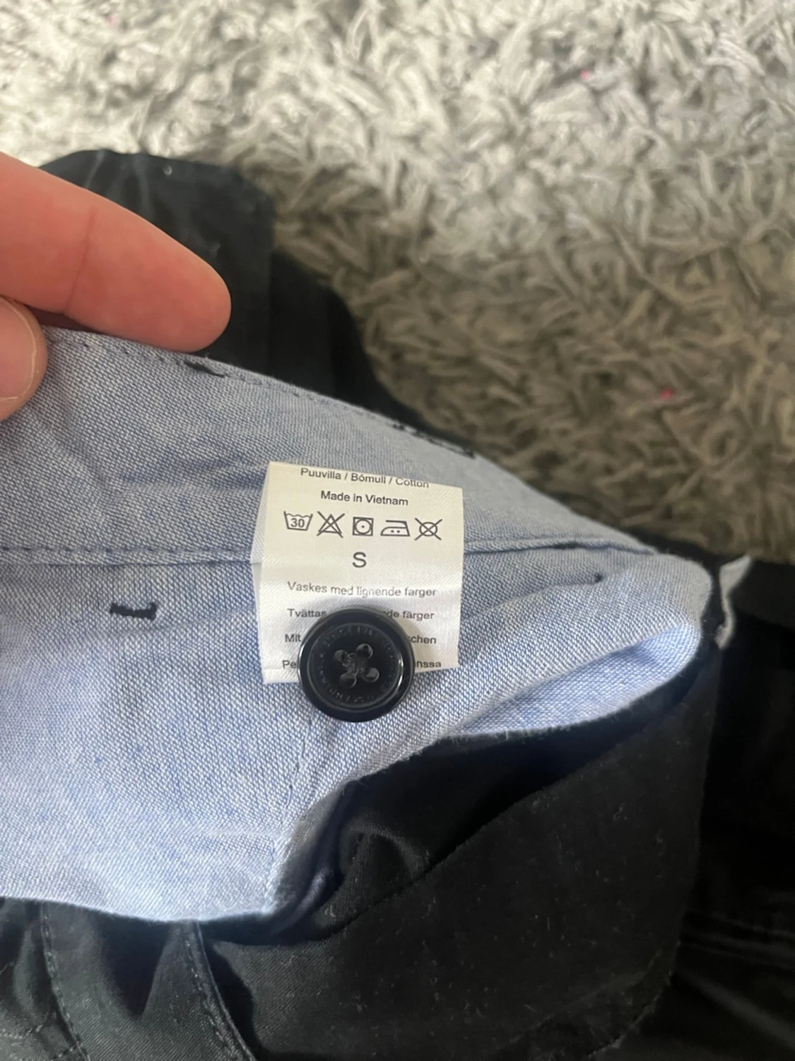 Svarta cargoshorts från Dressmann - 2