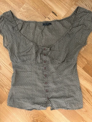 Topp - Jätte fin khaki topp 