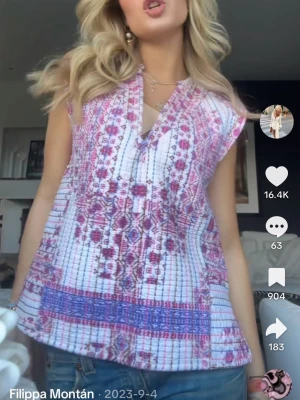 Snygg zara topp - Nästan aldrig använt, nyskick!❣️
