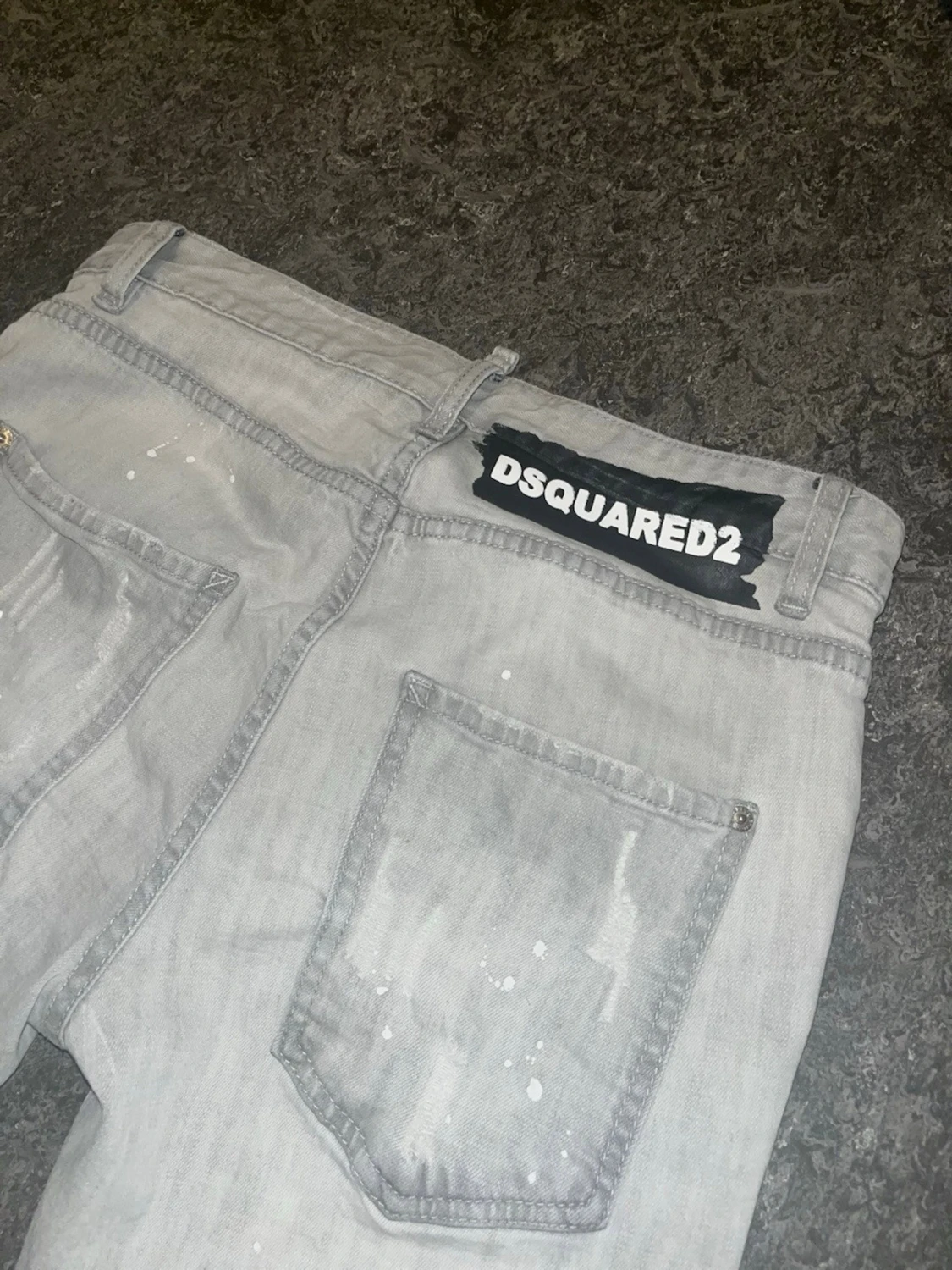 Ljusgrå Dsquared2 shorts 