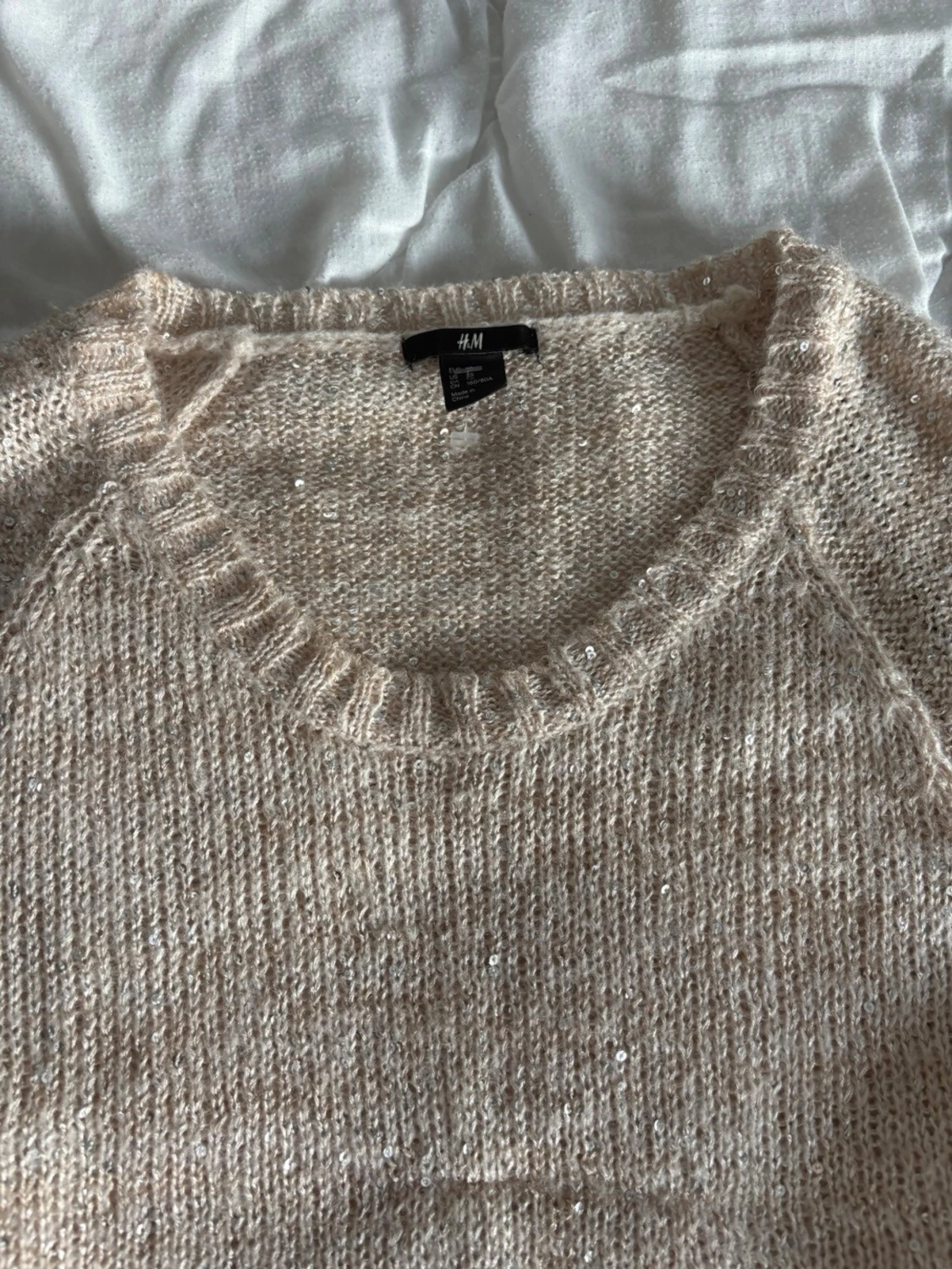 Beige stickad tröja från H&M - 1