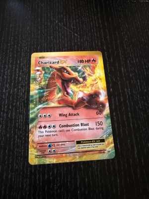 Charizard EX Pokémonkort - Charmade Pokémon kort, som jag inte vet nånting om tyvärr. 
