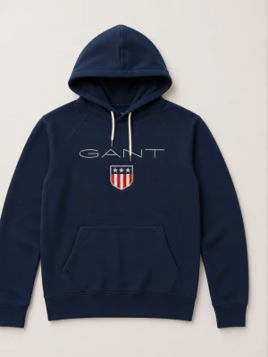 Gant hoodie - Tjena, jag säljer en riktigt snygg Gant Hoodie😁 Den är i mycket bra skick men har en fläck (se bild)☺️ Den är självklart äkta✅ Skicka om du har några frågor😄