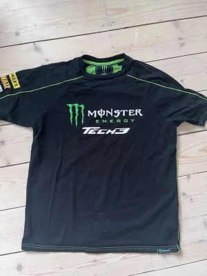Monster Tech3 T-shirt - Storlek M
